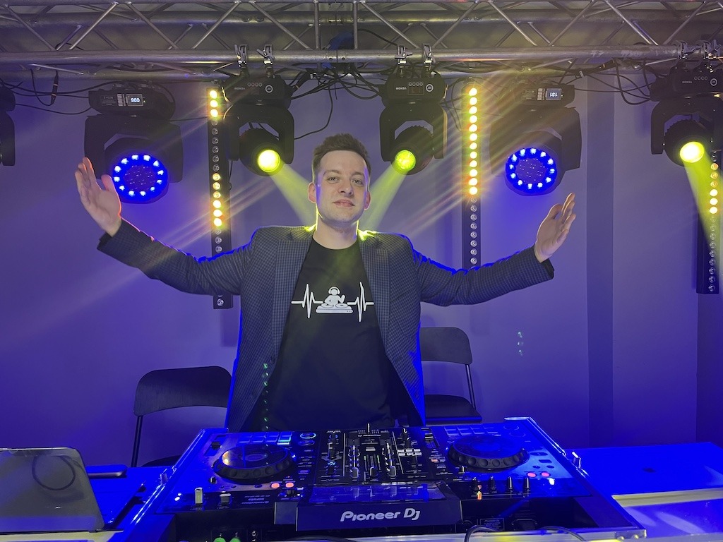 DJ Piotrek